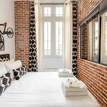 아파트 M2- Modern Loft In Le Marais, Bright And Comfortable 파리